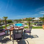 Contessa Ferienhaus *