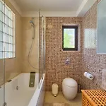 Contessa Pula