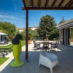 Contessa * Pula